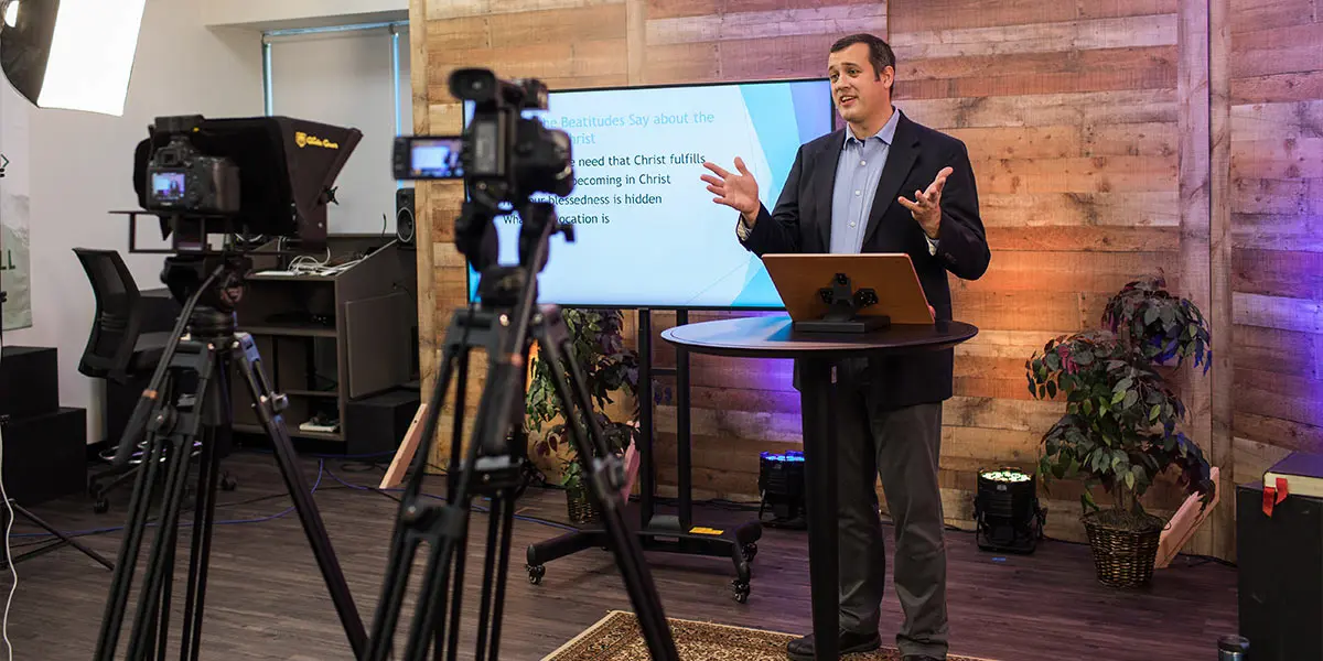 Rev. Dr. Paul Elliott