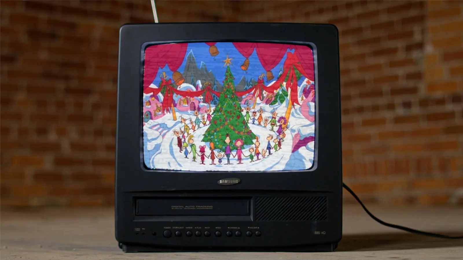 Illustration of Who's singing around the Christmas tree